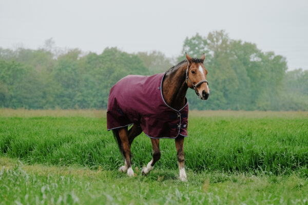 Equithéme töltetlen karámtakaró Tyrex 1200D Burgundy