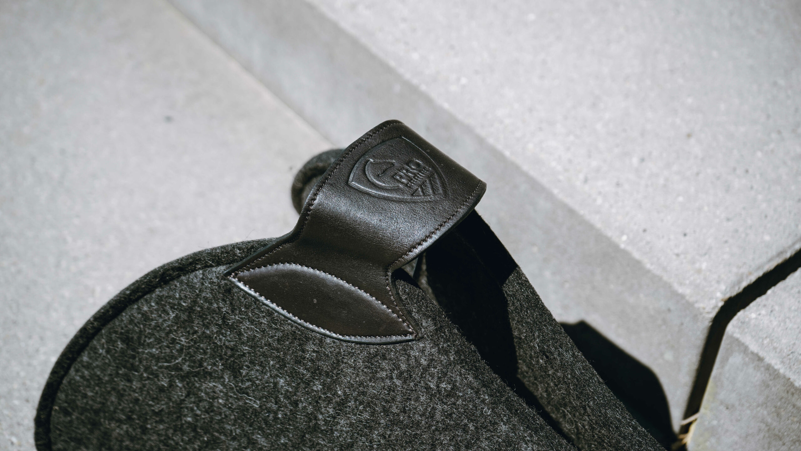 PRO SERIES filc nyeregemelő - Image 4